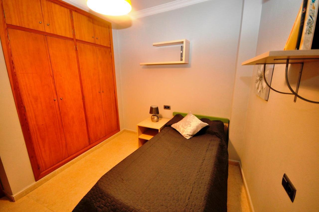 Apartamento céntrico solo familias y parejas Apartamento Conil De La Frontera Exterior foto